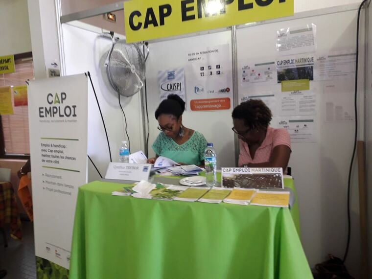 Le stand Cap emploi